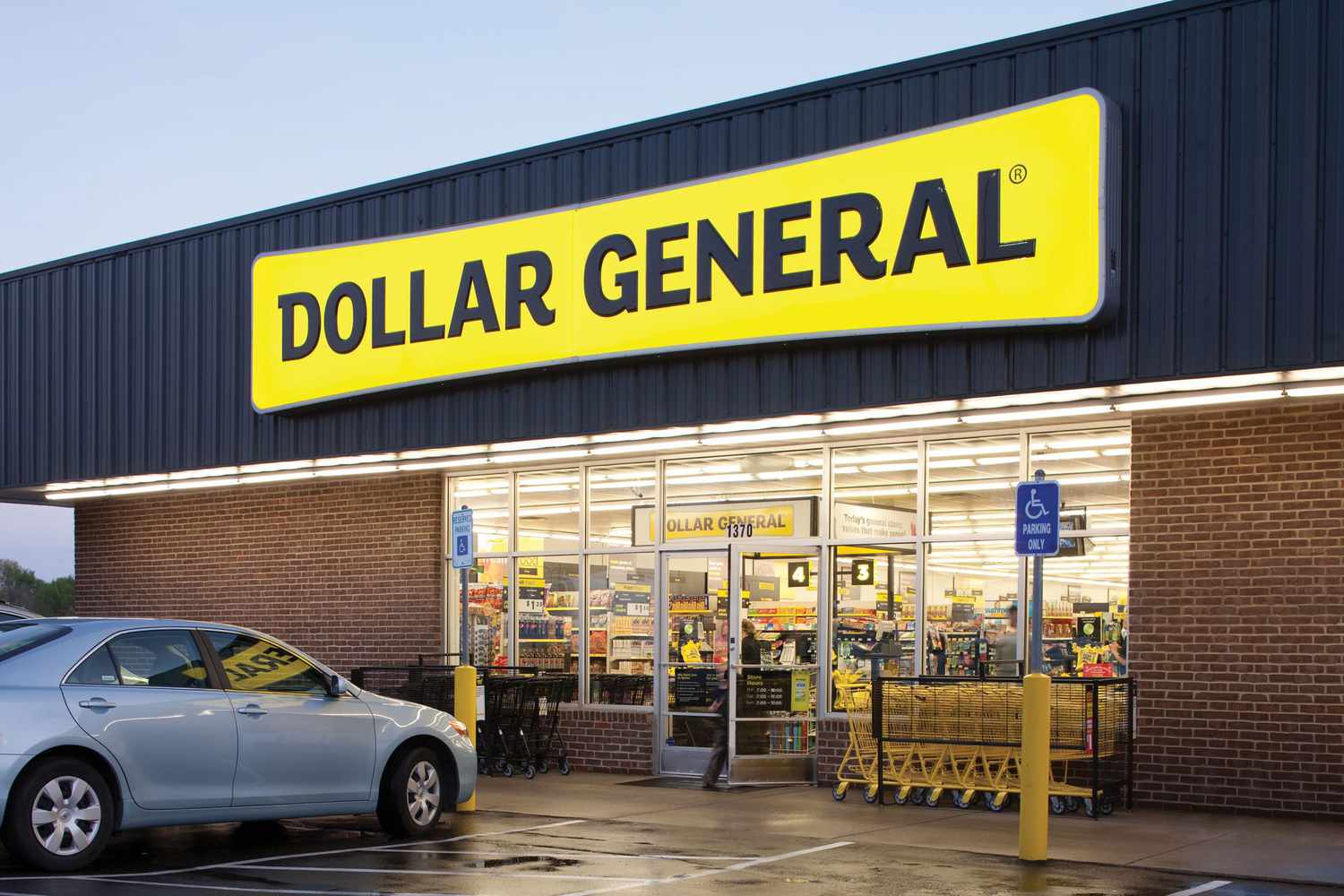 Dollar General – Winning share-of-stomach from fast food
