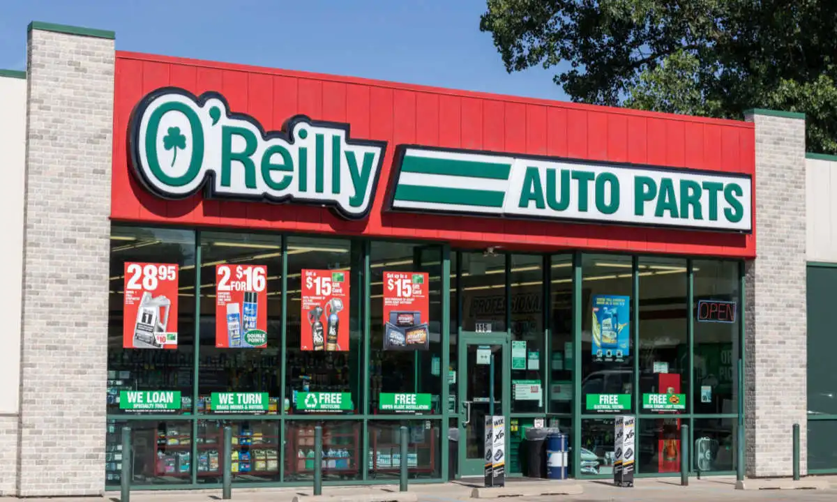 O’Reilly Automotive – Double-digit commercial growth